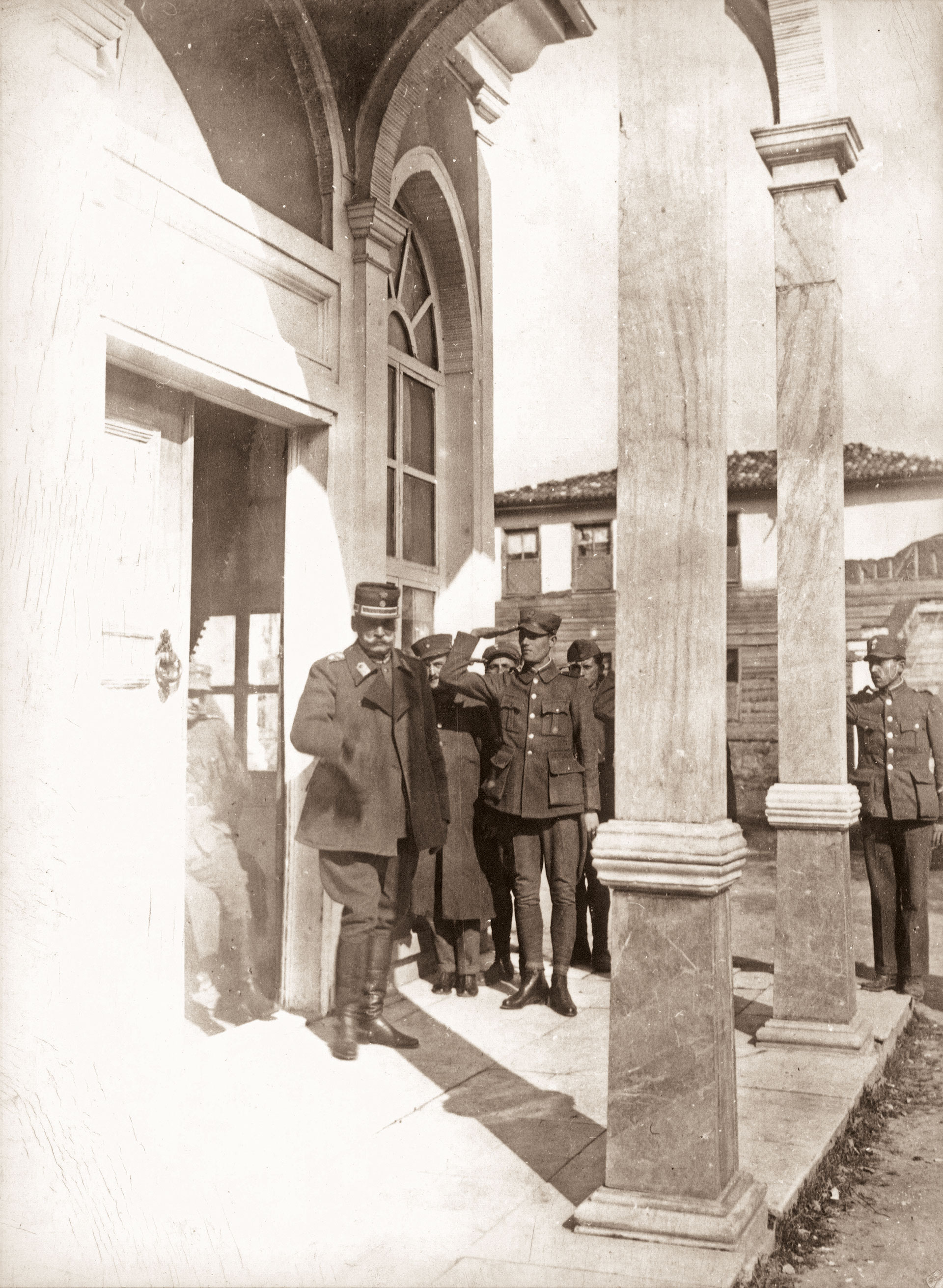 Αναστάσιος Παπούλας – Από υπερασπιστής του Στέμματος, μάρτυς της Αβασίλευτης Δημοκρατίας-11