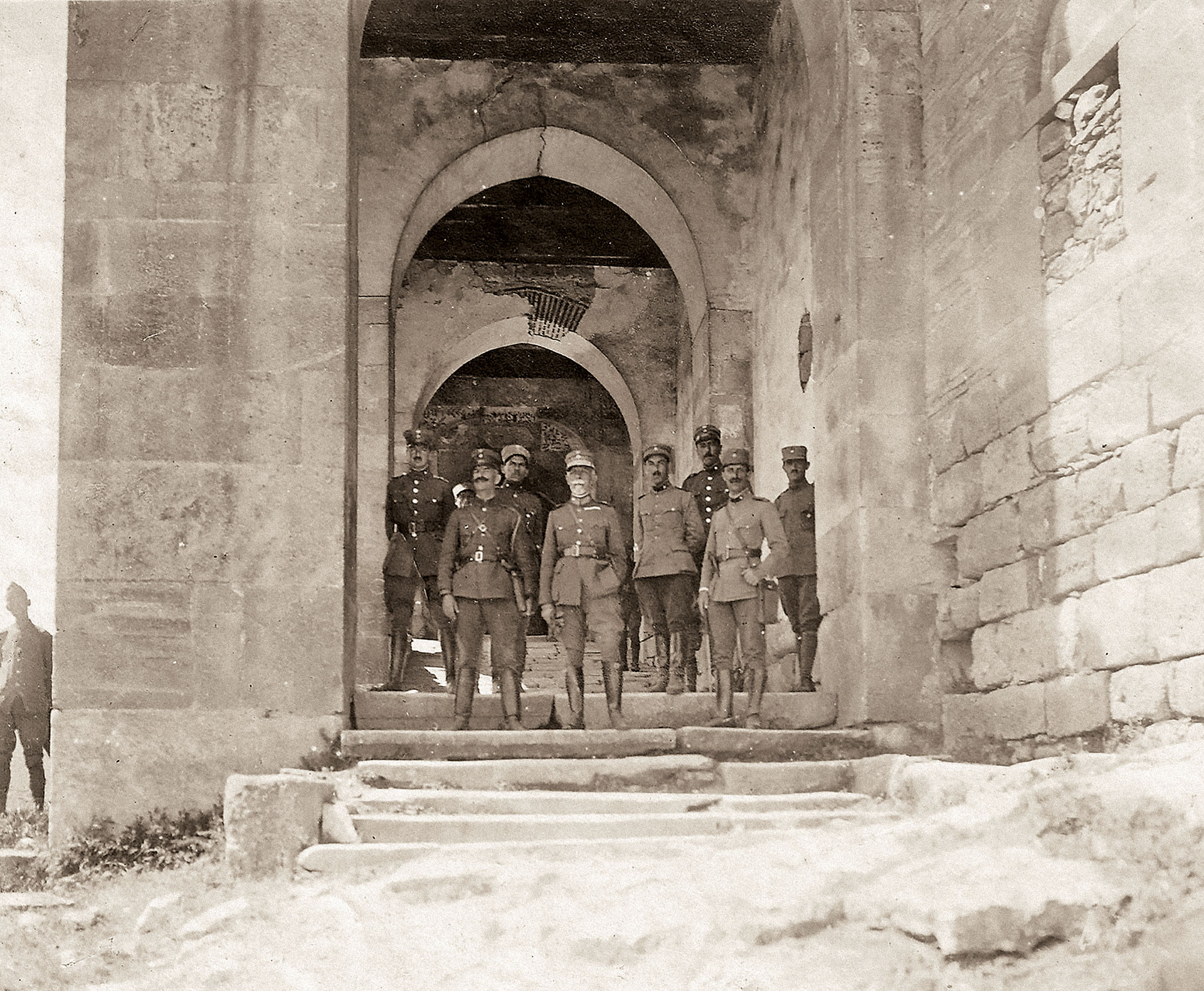 Γεώργιος Χατζανέστης – Από την αρχιστρατηγία στη θανατική καταδίκη-12