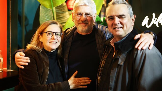 η-οικογένεια-της-κ-έκοψε-την-πίτα-της-562876510