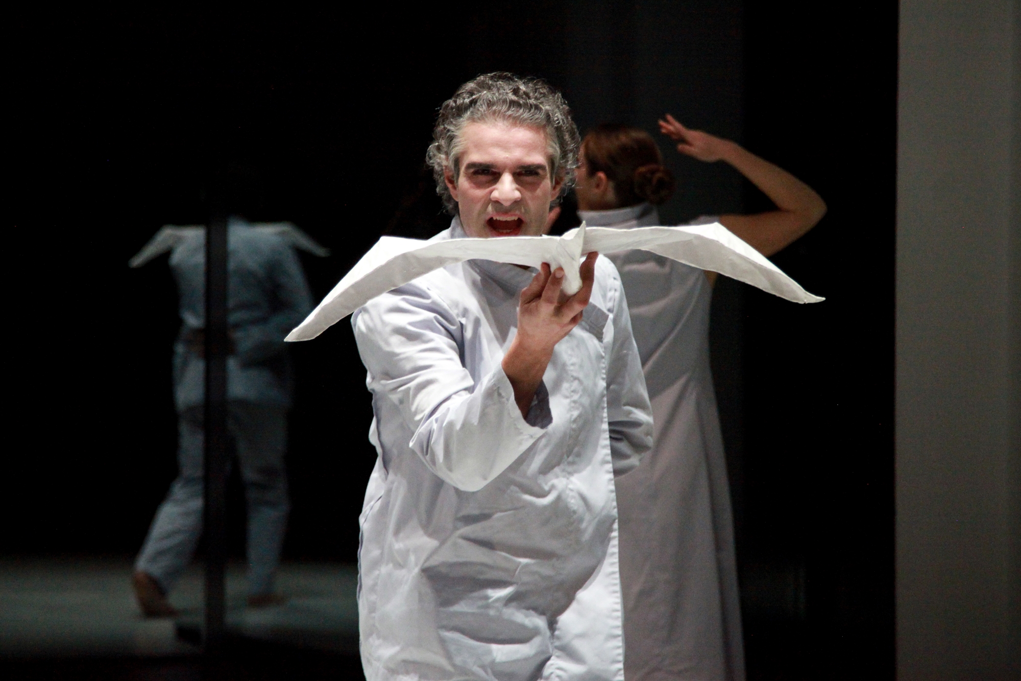 Στον Τσέχοφ, αδελφές μου, στον Τσέχοφ-1