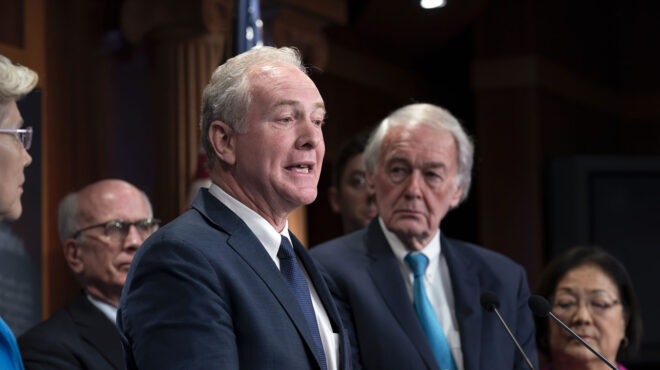 ισχυρό-μήνυμα-στήριξης-από-την-ουάσιγ-562882714