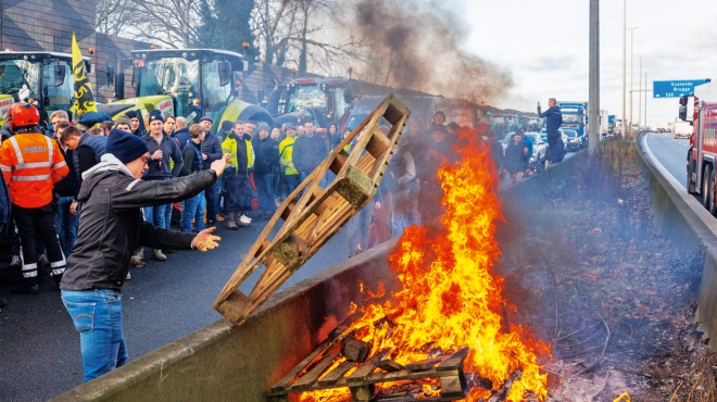 σύνοδος-κορυφής-στο-τραπέζι-των-26-αγ-562859521