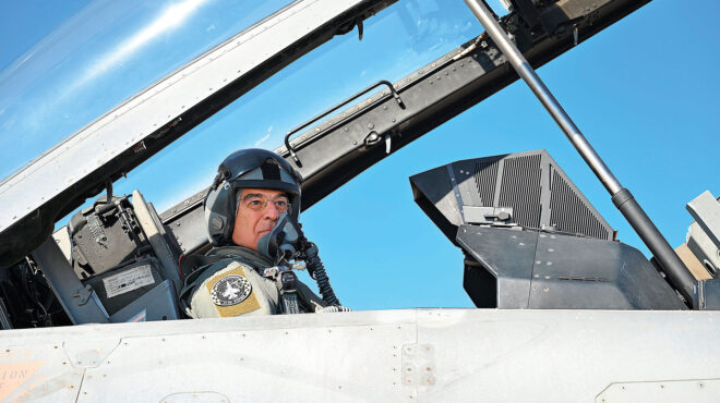 ηχηρό-μήνυμα-στην-αγκυρα-562901152