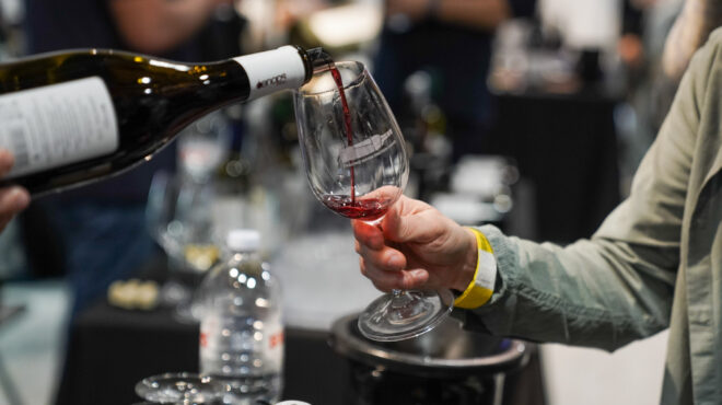 στην-εποχή-του-1917-οι-αποσταγματοποιοί-562880026