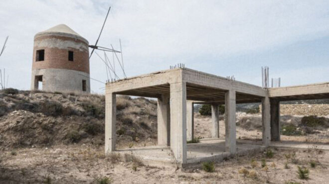 οι-νέες-ρυθμίσεις-για-την-εκτός-σχεδίο-562890001