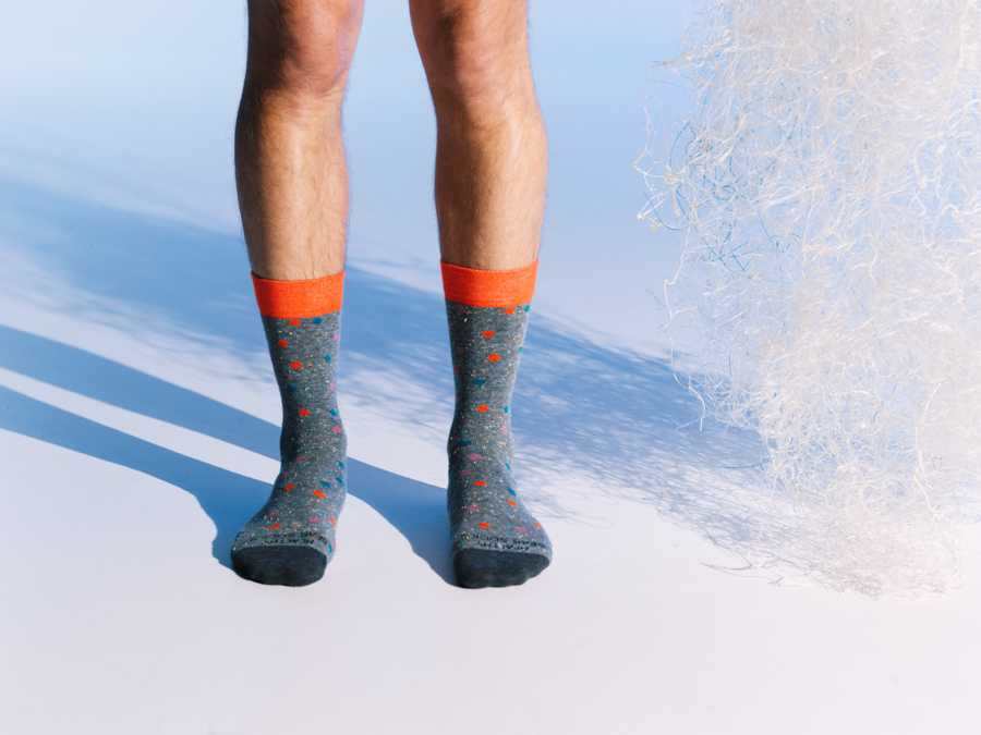 Κάλτσες, μαγιό και τραπέζια από σκουπίδια του ελληνικού βυθού-7