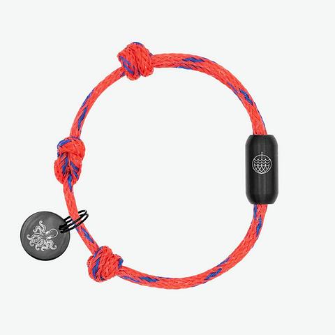 Κάλτσες, μαγιό και τραπέζια από σκουπίδια του ελληνικού βυθού-8