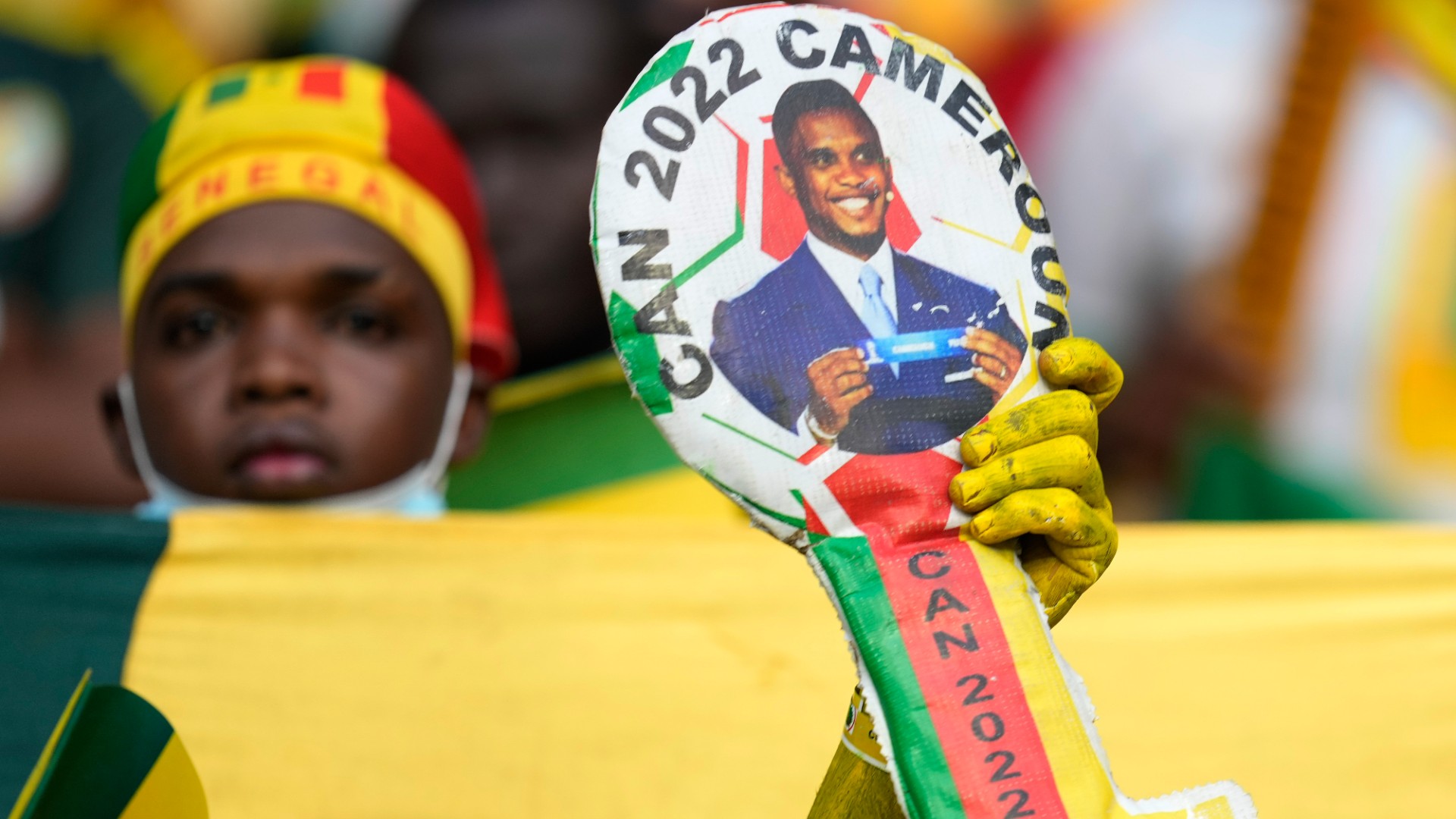 Σάμουελ Ετό: Το γήπεδο της διαφθοράς και ο αρχισκόρερ-1