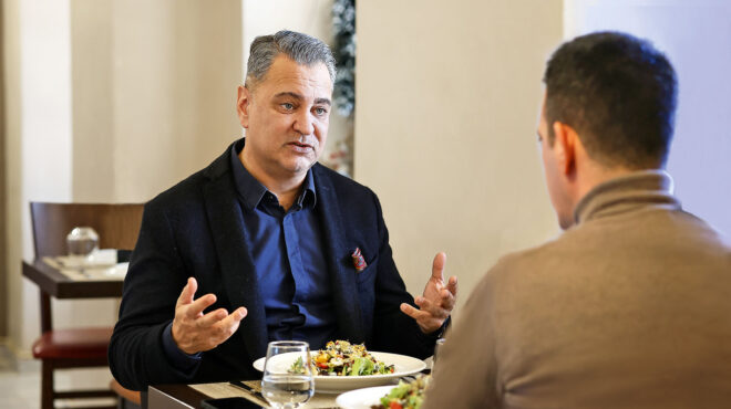 αλεξάντρ-χετζαζί-να-επιστρέψει-η-φύση-562890049