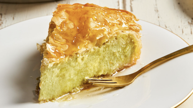 γαλακτομπούρεκο-με-μαστίχα-και-πραλί-562904893