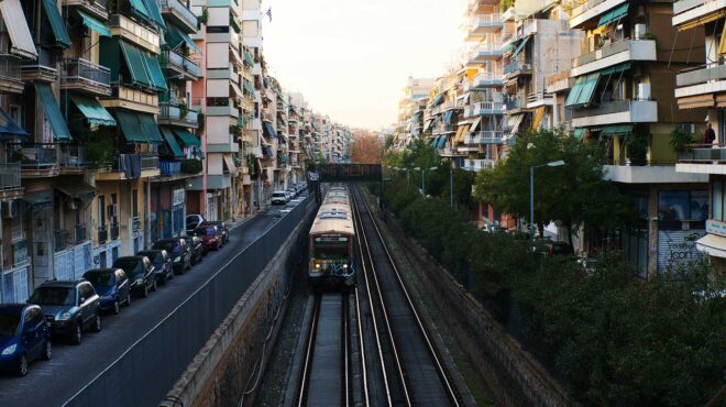 είναι-τα-πετράλωνα-η-τελευταία-αυθεν-562875298
