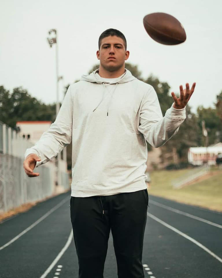 Γιώργος Καρλαύτης στην «Κ»: «Θέλω να φέρω στις γειτονιές της Αθήνας το American Football»-2