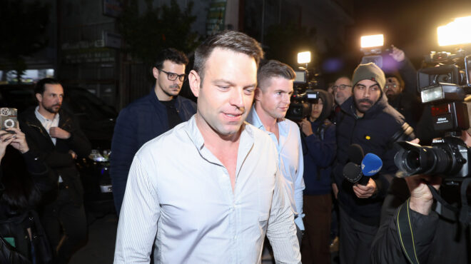 κασσελάκης-στο-μπαρ-sodade-μετά-την-ψήφιση-τ-562886479