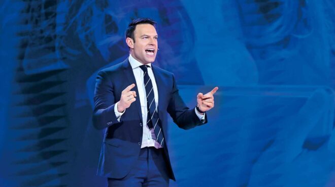 το-house-of-cards-της-κουμουνδούρου-562901266