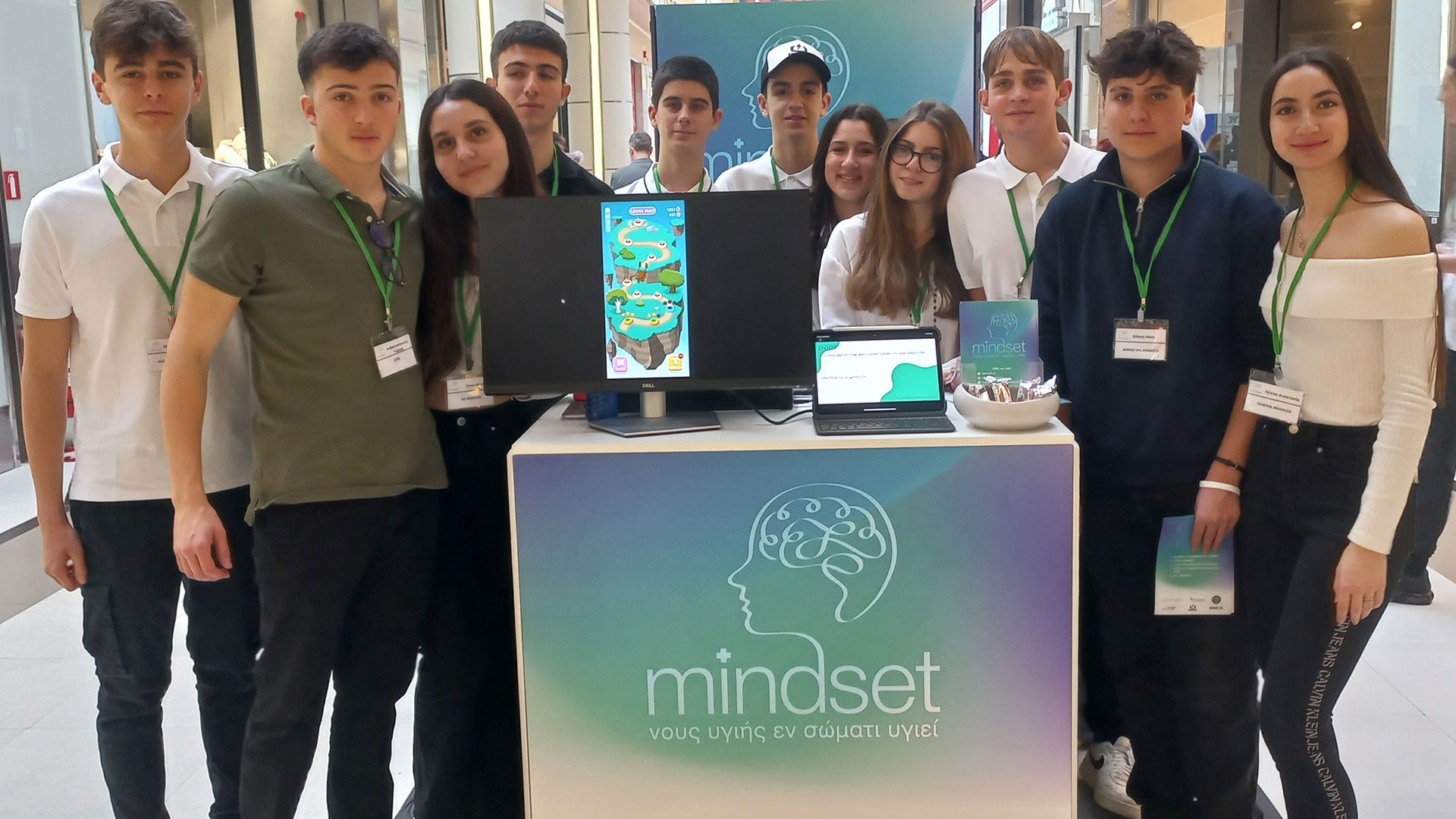 «Δεν είχαμε καθηγητές και φτιάξαμε μία start-up»-15