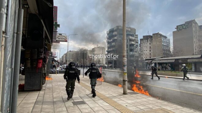 θεσσαλονίκη-επεισόδια-με-μολότοφ-και-562906684