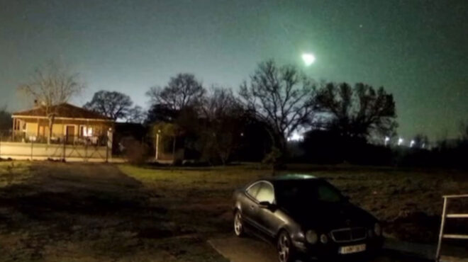 μετεωρίτης-στον-ουρανό-της-αθήνας-562891462