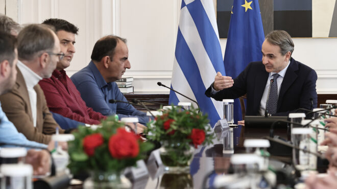 μητσοτάκης-σε-αγρότες-φθηνότερο-ρεύμ-562881022