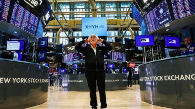 ηπα-χαμηλώνουν-τον-πήχυ-οι-εταιρείες-μ-562890433