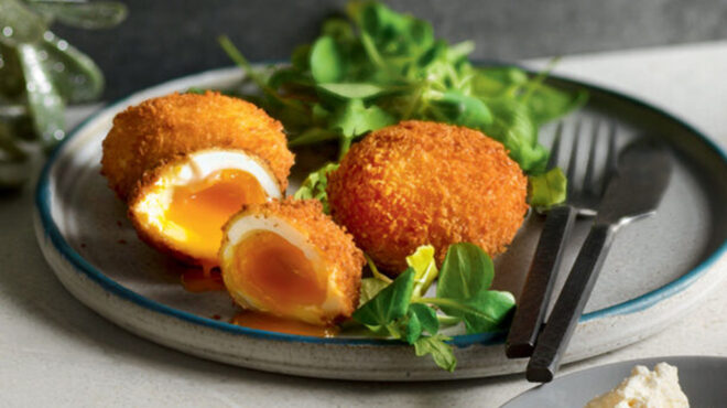 ολόκληρα-αυγά-πανέ-562878322