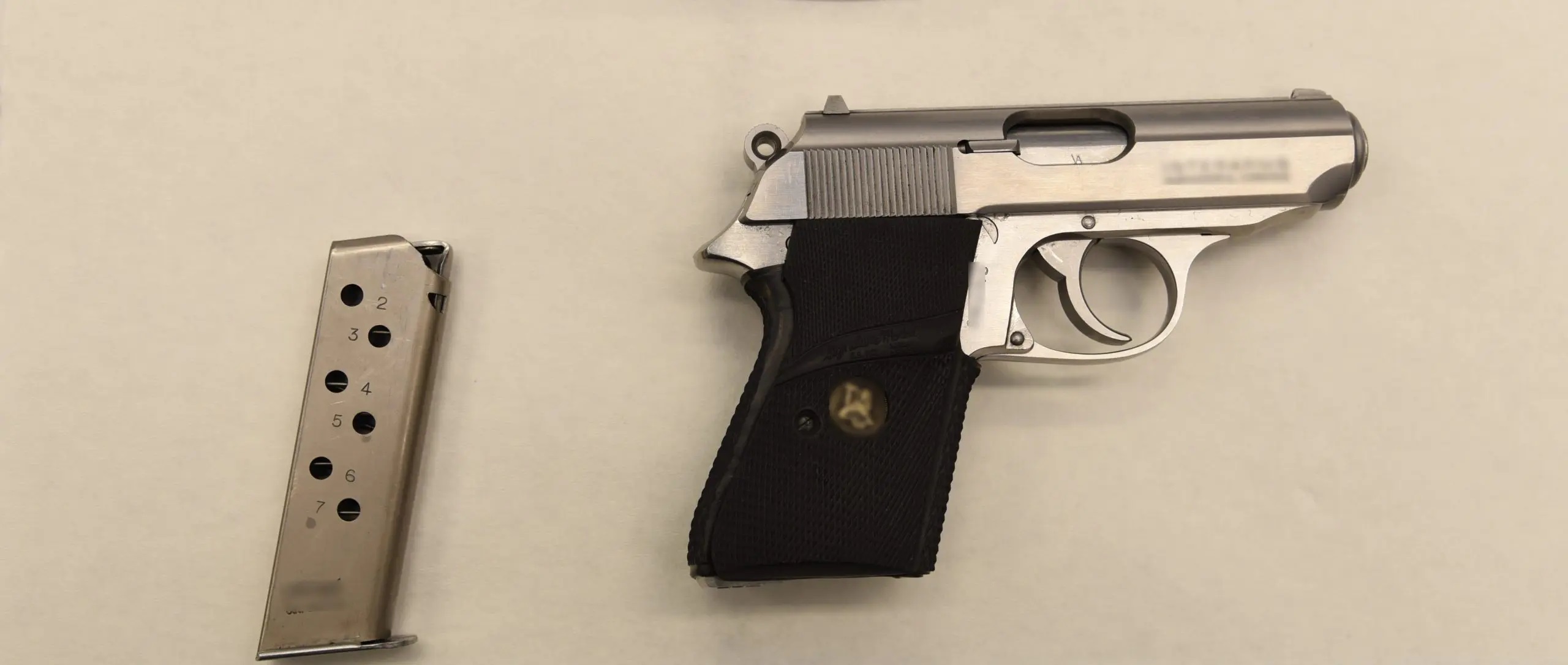 Ερευνες Αντιτρομοκρατικής: Τα όπλα που εντοπίστηκαν σε σπίτια και κελιά-4