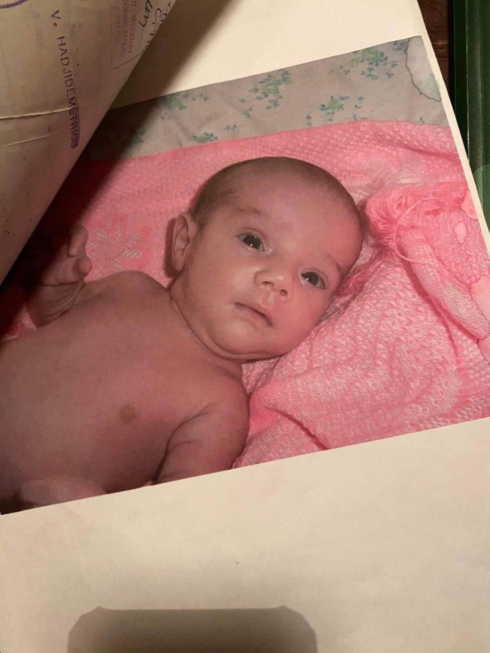 «Είμαι ένα από τα 130.000 κλεμμένα παιδιά της Γεωργίας»-1