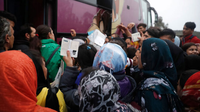 μεταναστευτικό-οι-ροές-πιέζουν-τη-νότ-562908754