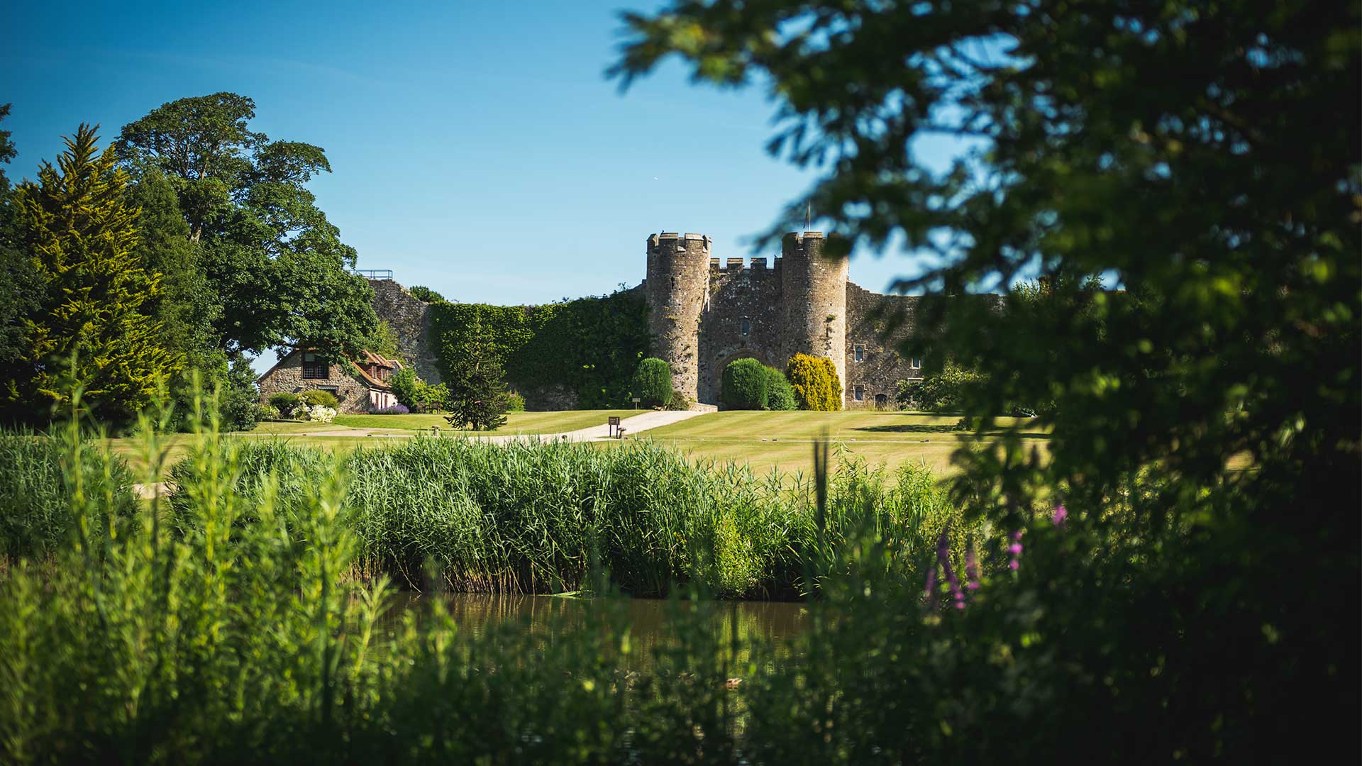 5 εμβληματικά ξενοδοχεία-κάστρα για παραμυθένιες διακοπές στην Ευρώπη-3