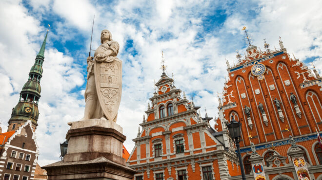 λετονία-δρόμοι-με-ονόματα-ρώσων-λογοτ-562897255