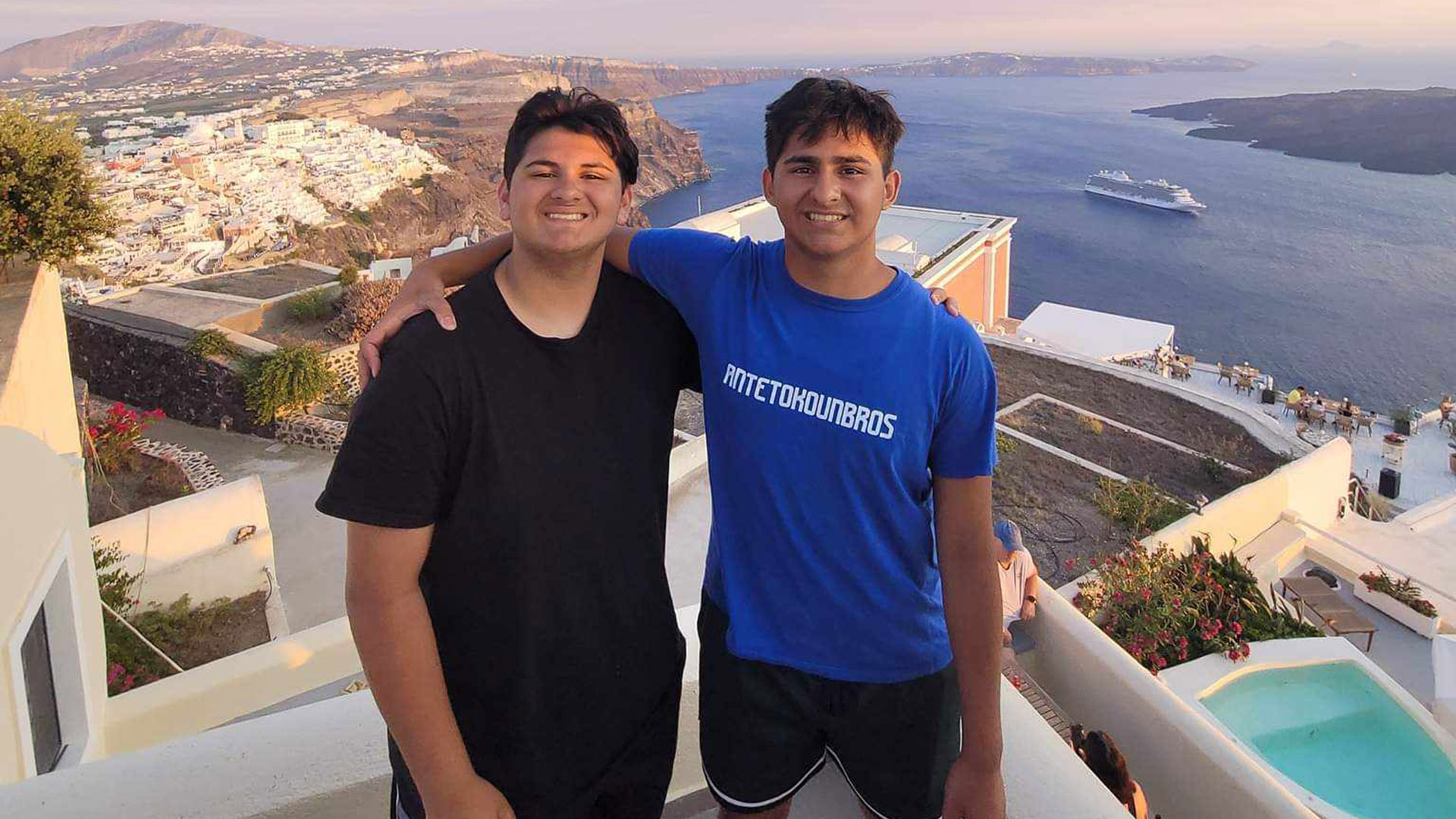 «Η πρώτη επιλογή ήταν η υιοθεσία»-5