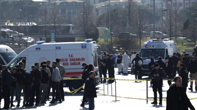 πυροβολισμοί-με-νεκρούς-και-τραυματί-562868695