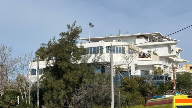 γλυφάδα-τρεις-νεκροί-από-τους-πυροβολ-562878925