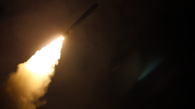 οι-ηπα-εξαπολύουν-βομβαρδισμούς-αντι-562865362