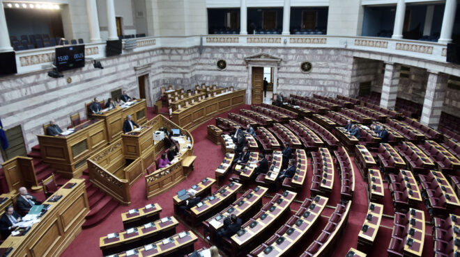 βουλή-αρχίζει-σήμερα-η-συζήτηση-για-τα-562918243