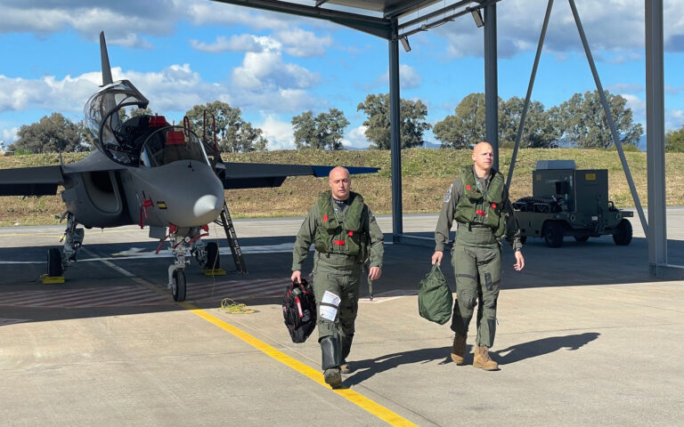 Η «Κ» στα νέα εκπαιδευτικά της Πολεμικής Αεροπορίας – Η πρώτη σειρά Ικάρων στα Μ-346-8