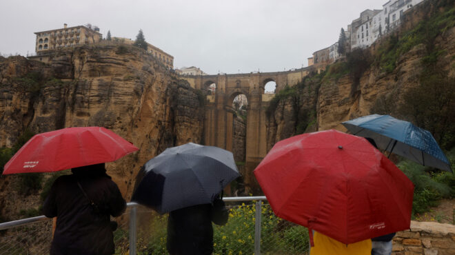 νεκροί-και-αγνοούμενοι-σε-γαλλία-και-ι-562926838