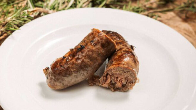 σπιτικό-λουκάνικο-κόκορα-με-εσπεριδο-562910239