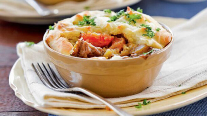 ατομικές-κρεατόπιτες-βρετανικού-τύ-562950772