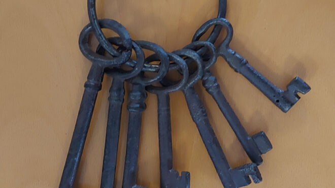 τα-ξεχασμένα-κλειδιά-των-εβραίων-τη-562934653