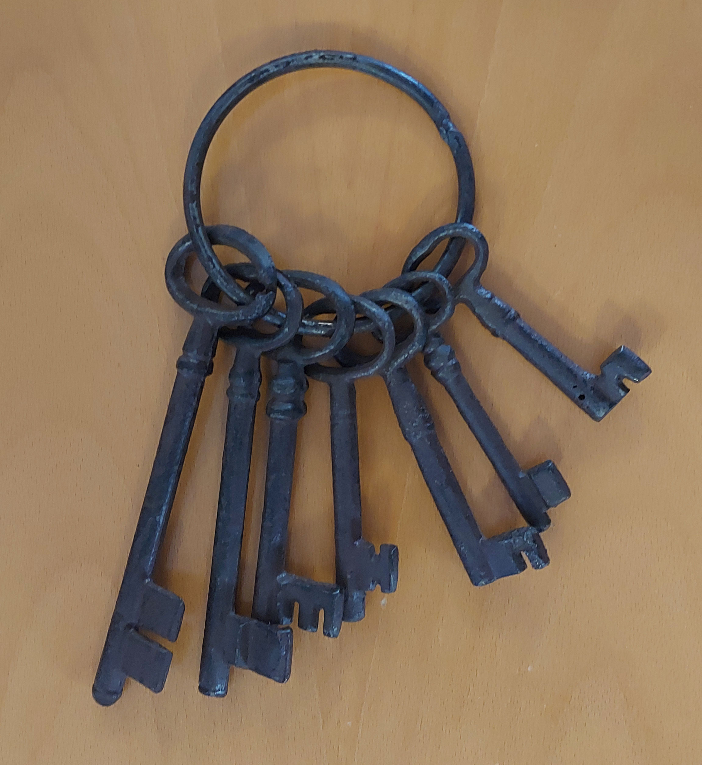 τα-ξεχασμένα-κλειδιά-των-εβραίων-τη-562934653