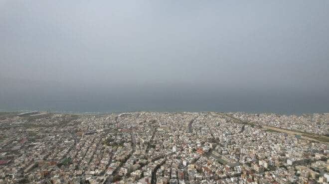 καιρός-πρόωρη-καλοκαιρία-με-τη-θερμοκ-562954240