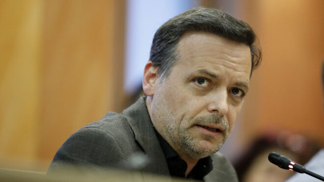 δούκας-για-γκλοπ-μπάτσου-παραποιού-562955233