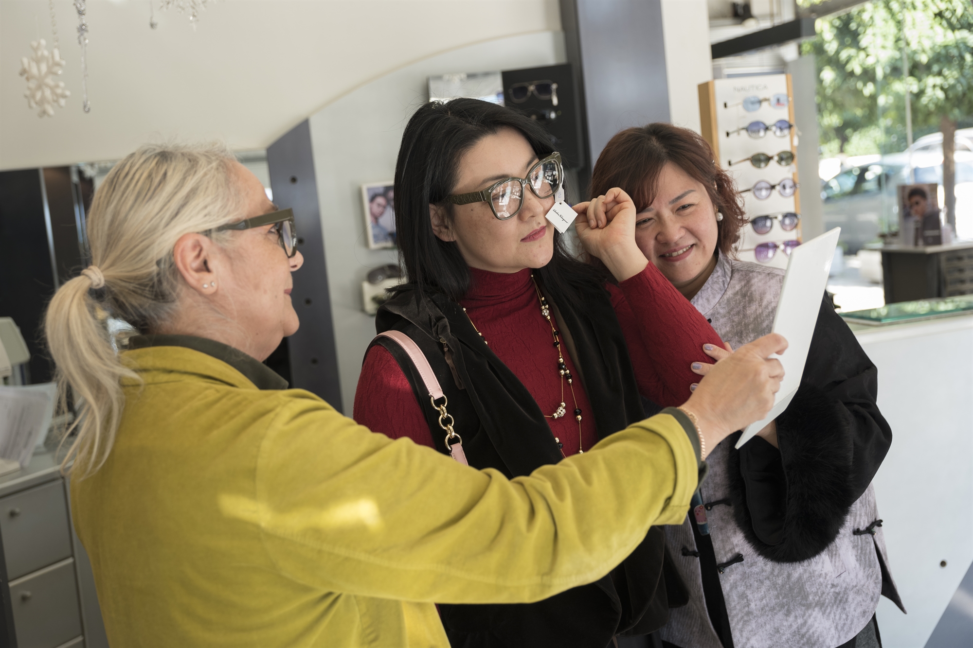 Πώς η χρυσή βίζα μετέτρεψε τον Αλιμο σε China Town-1
