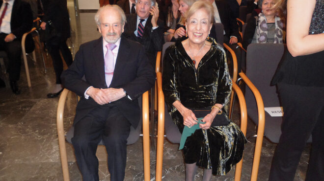 νίκολας-εγκον-ευρωπαίος-αριστοκράτη-562933363