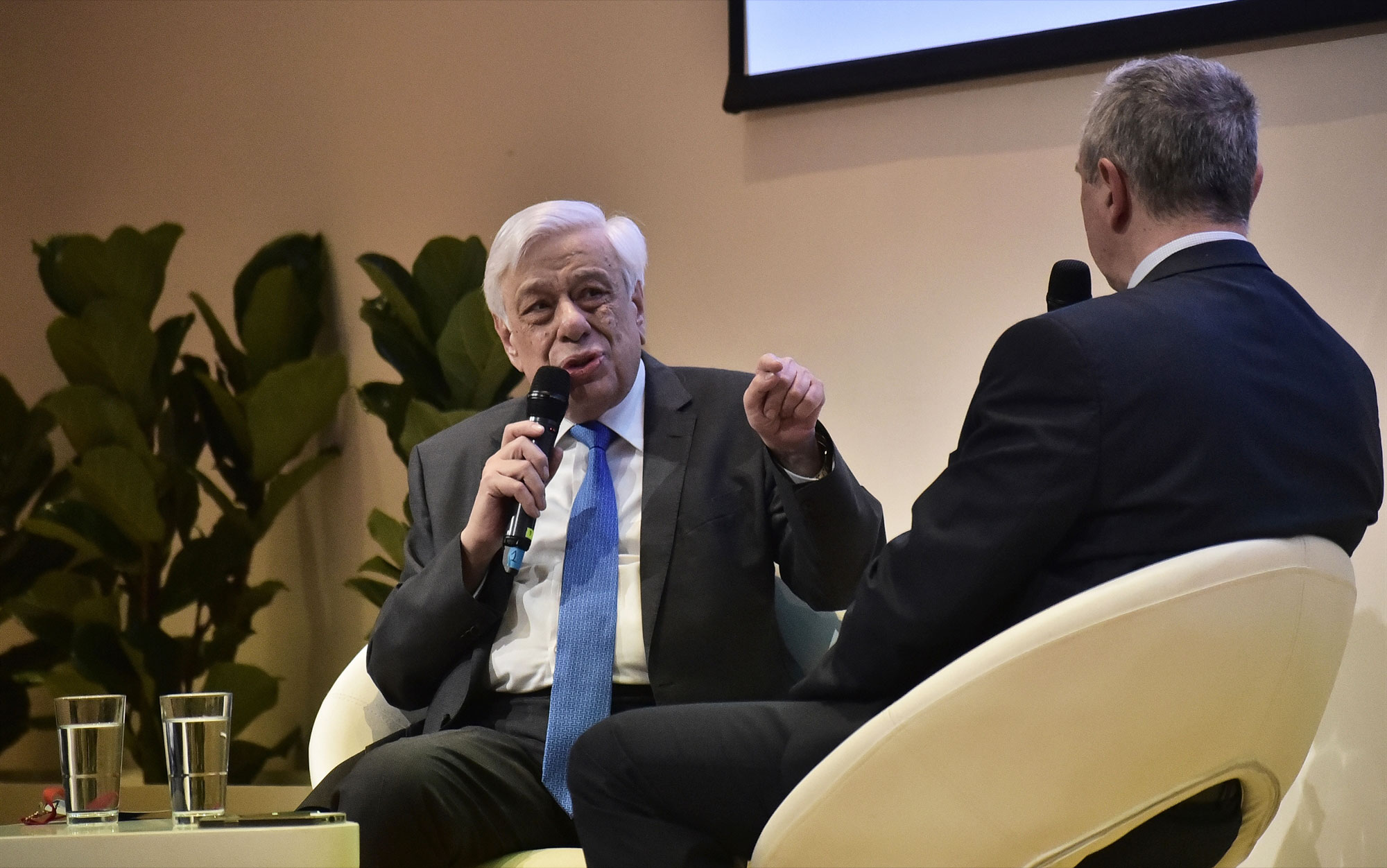 Μεταπολίτευση: 50 χρόνια μετά – «H οικονομία υποτάχθηκε στην πολιτική»-1