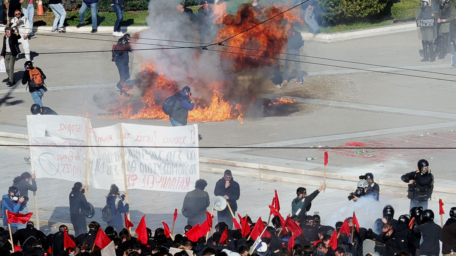 Μεγάλη συμμετοχή στο πανεκπαιδευτικό συλλαλητήριο – Επεισόδια και τραυματίες-2