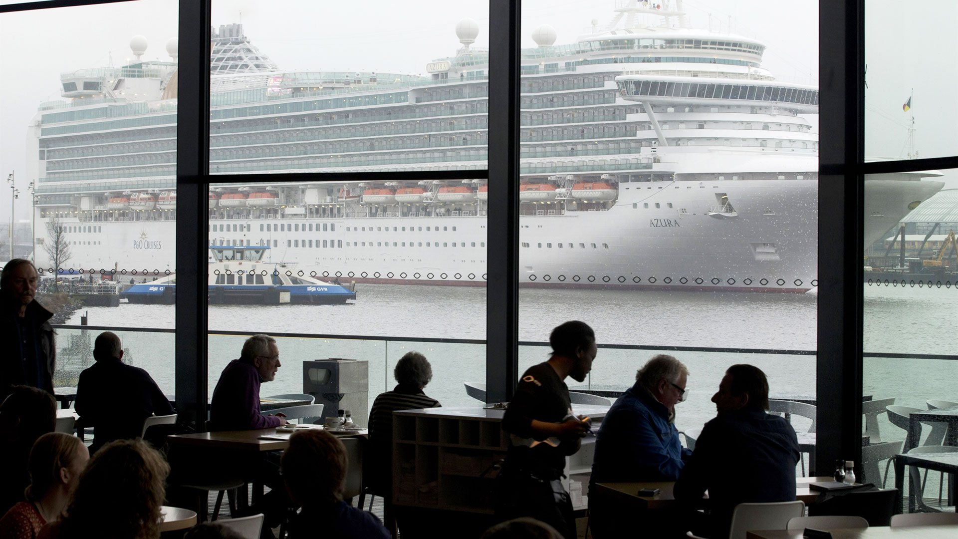 Υπερτουρισμός: Τέλη εισόδου, ζώνες επισκεπτών και αύξηση τουριστικών φόρων-2