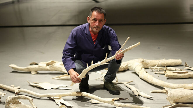 ενα-χειροποίητο-big-bang-562947520