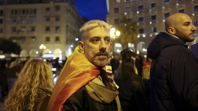 στην-ίδια-πλατεία-τον-ιούνιο-θα-χορεύο-562936420