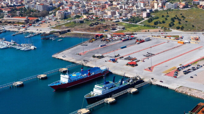 μοντέλο-αεροδρομίων-στην-ακτοπλοΐα-562920325